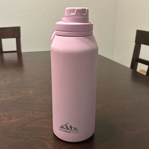 HYDRAPEAK WATER BOTTLE ** SOLD** SOLD**